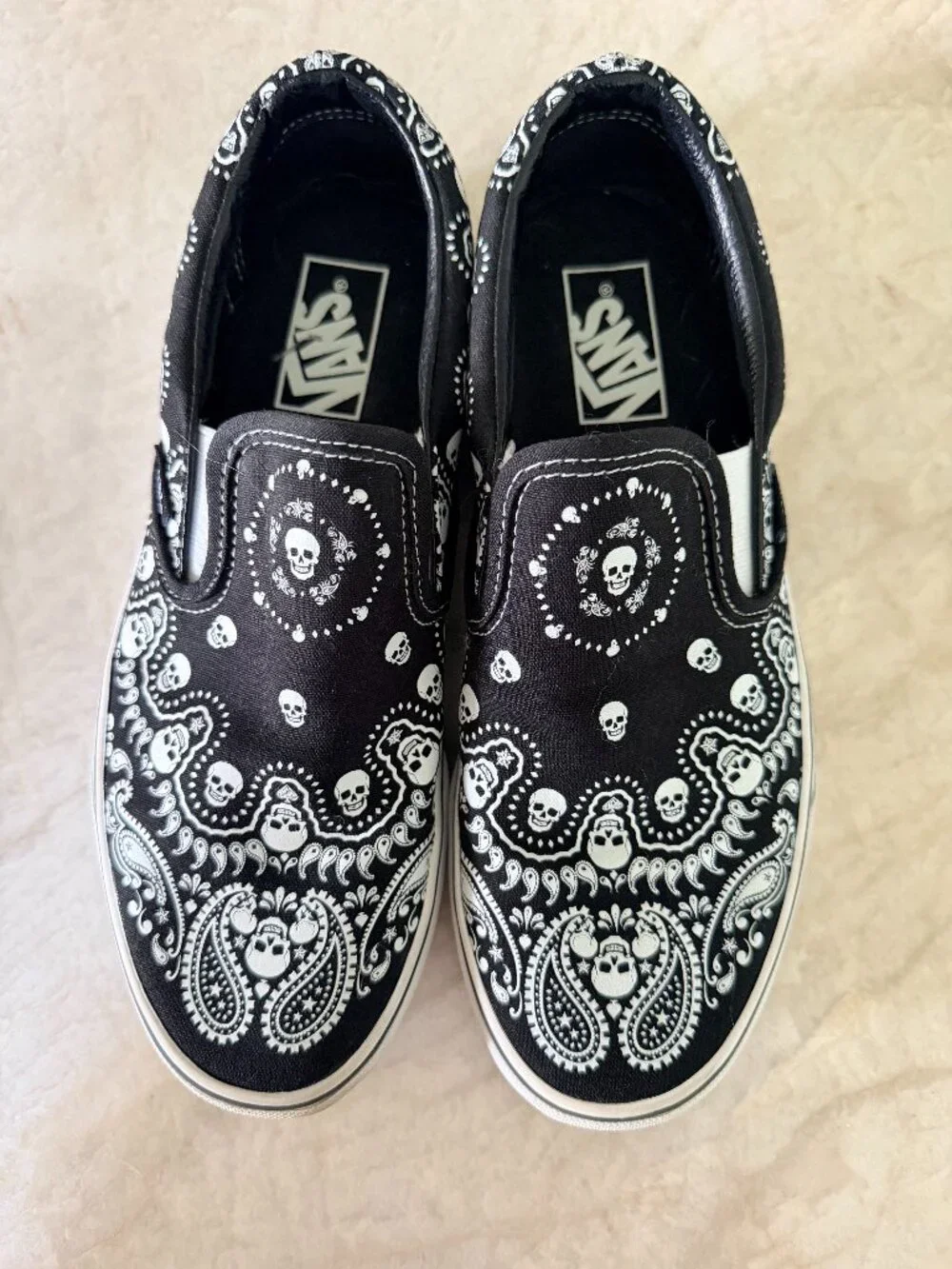 Paisley Skull Slip-on Vans - Picture 1 of 6